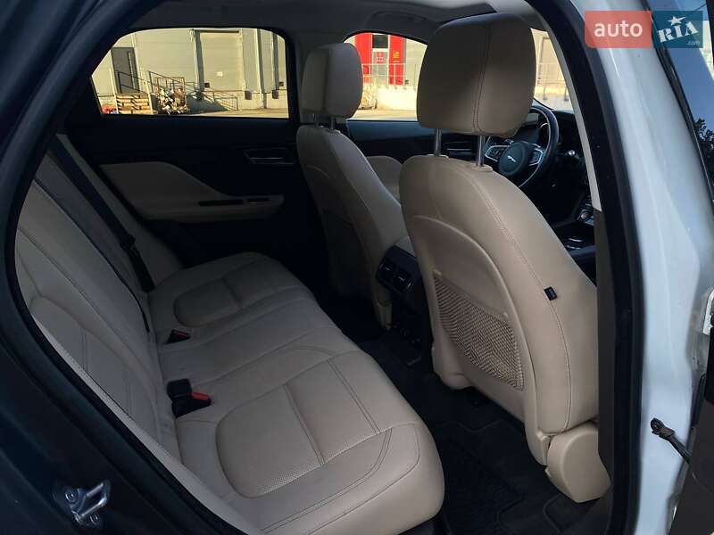 Внедорожник / Кроссовер Jaguar F-Pace 2017 в Киеве