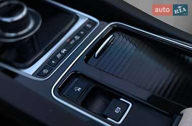 Внедорожник / Кроссовер Jaguar F-Pace 2017 в 