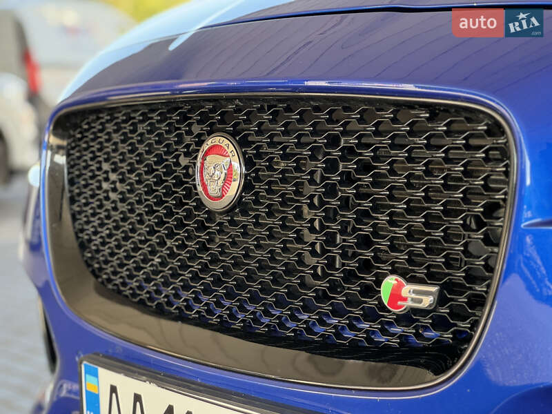 Позашляховик / Кросовер Jaguar F-Pace 2018 в Дніпрі