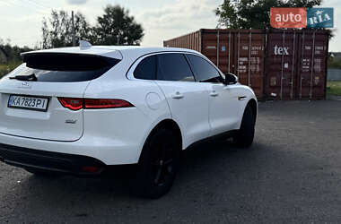 Внедорожник / Кроссовер Jaguar F-Pace 2017 в 