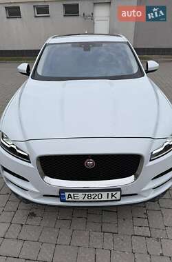 Позашляховик / Кросовер Jaguar F-Pace 2016 в 