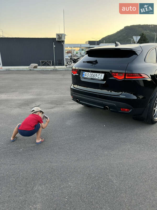 Внедорожник / Кроссовер Jaguar F-Pace 2017 в Мукачево