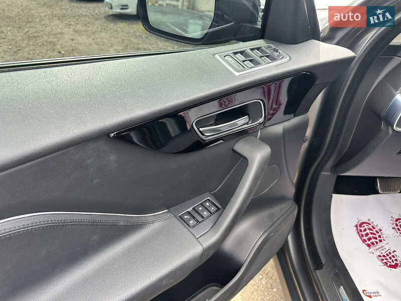 Позашляховик / Кросовер Jaguar F-Pace 2018 в Києві