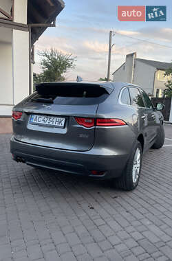 Позашляховик / Кросовер Jaguar F-Pace 2016 в 
