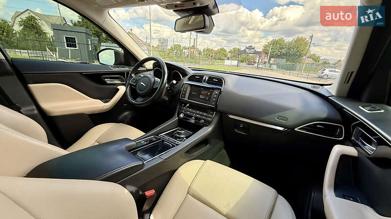 Позашляховик / Кросовер Jaguar F-Pace 2017 в Білій Церкві