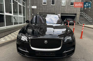 Внедорожник / Кроссовер Jaguar F-Pace 2017 в 