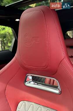 Внедорожник / Кроссовер Jaguar F-Pace 2019 в 