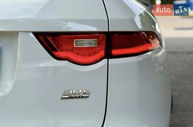 Внедорожник / Кроссовер Jaguar F-Pace 2018 в 