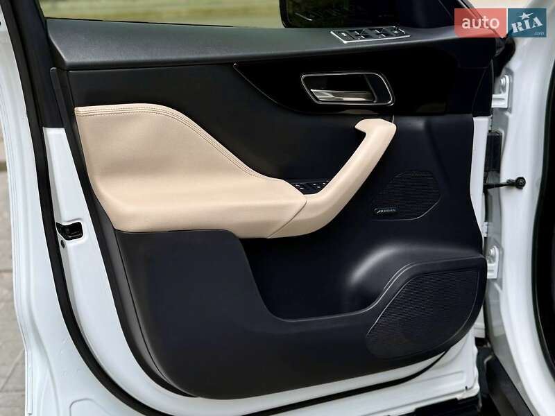 Внедорожник / Кроссовер Jaguar F-Pace 2018 в Днепре