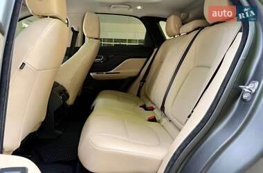 Внедорожник / Кроссовер Jaguar F-Pace 2018 в 