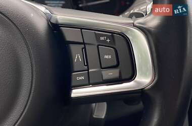 Позашляховик / Кросовер Jaguar F-Pace 2018 в 