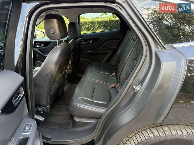 Позашляховик / Кросовер Jaguar F-Pace 2017 в Луцьку