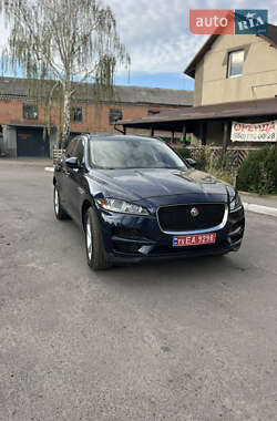 Внедорожник / Кроссовер Jaguar F-Pace 2017 в 