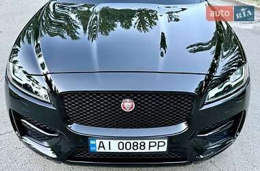 Внедорожник / Кроссовер Jaguar F-Pace 2018 в 