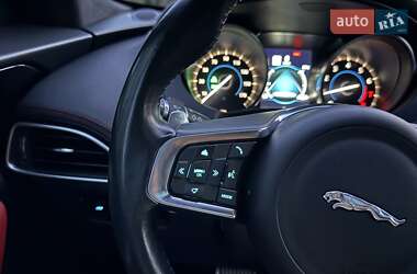 Внедорожник / Кроссовер Jaguar F-Pace 2018 в 