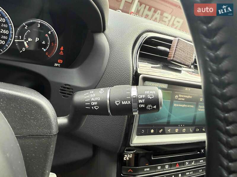 Внедорожник / Кроссовер Jaguar F-Pace 2016 в Львове фото 25 Внедорожник / Кроссовер Jaguar F-Pace 2016 в Львове