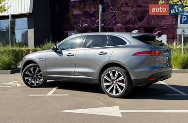 Внедорожник / Кроссовер Jaguar F-Pace 2017 в 