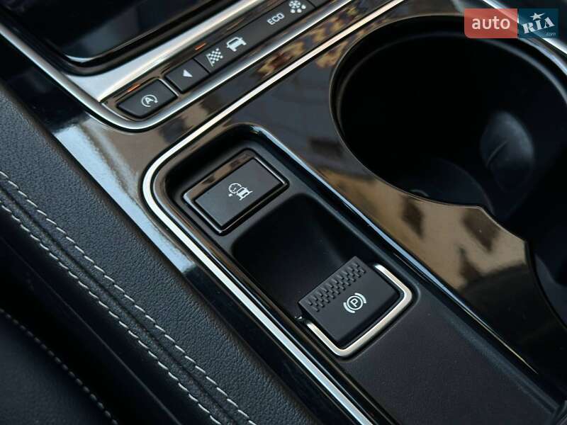 Внедорожник / Кроссовер Jaguar F-Pace 2016 в Одессе фото 39 Внедорожник / Кроссовер Jaguar F-Pace 2016 в Одессе