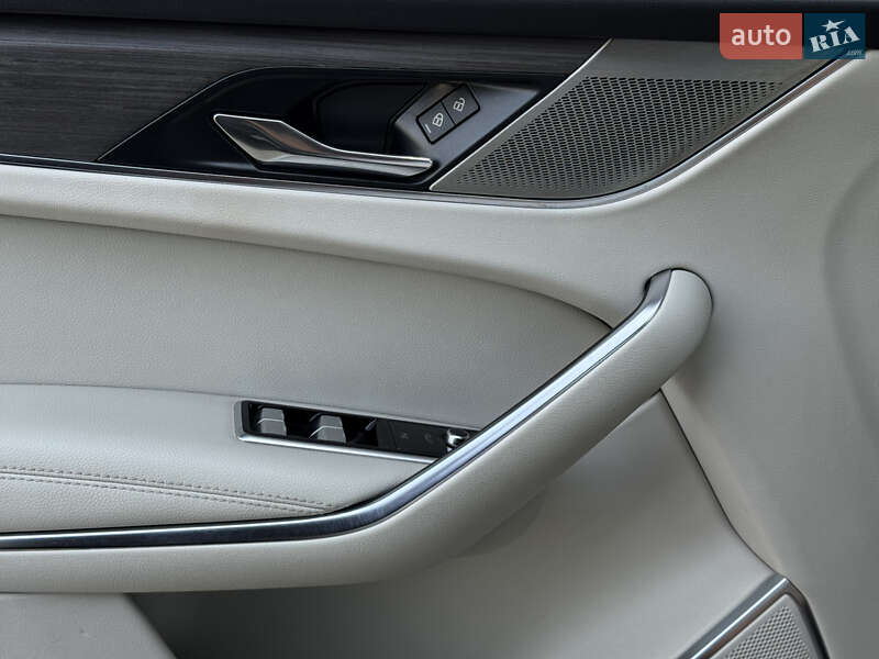 Позашляховик / Кросовер Jaguar F-Pace 2021 в Києві фото 39 Позашляховик / Кросовер Jaguar F-Pace 2021 в Києві