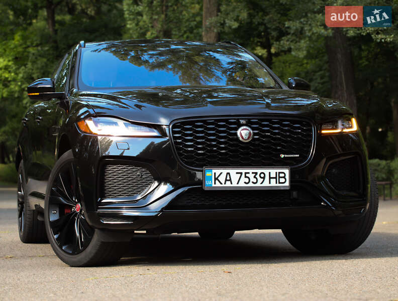 Внедорожник / Кроссовер Jaguar F-Pace 2021 в 