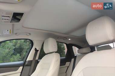 Внедорожник / Кроссовер Jaguar F-Pace 2022 в 