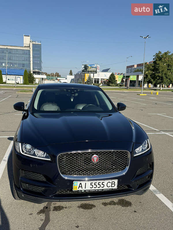 Jaguar F-Pace 2019