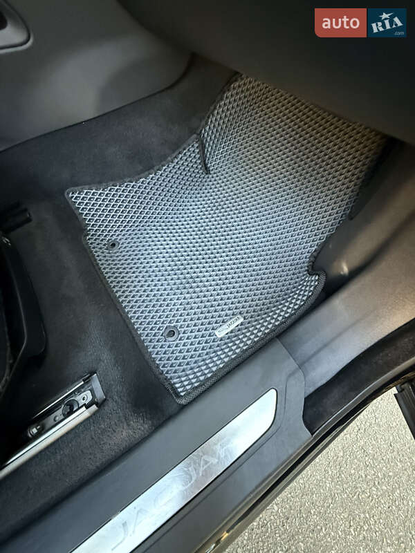 Позашляховик / Кросовер Jaguar F-Pace 2016 в Чернігові