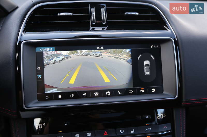 Внедорожник / Кроссовер Jaguar F-Pace 2016 в Киеве фото 20 Внедорожник / Кроссовер Jaguar F-Pace 2016 в Киеве