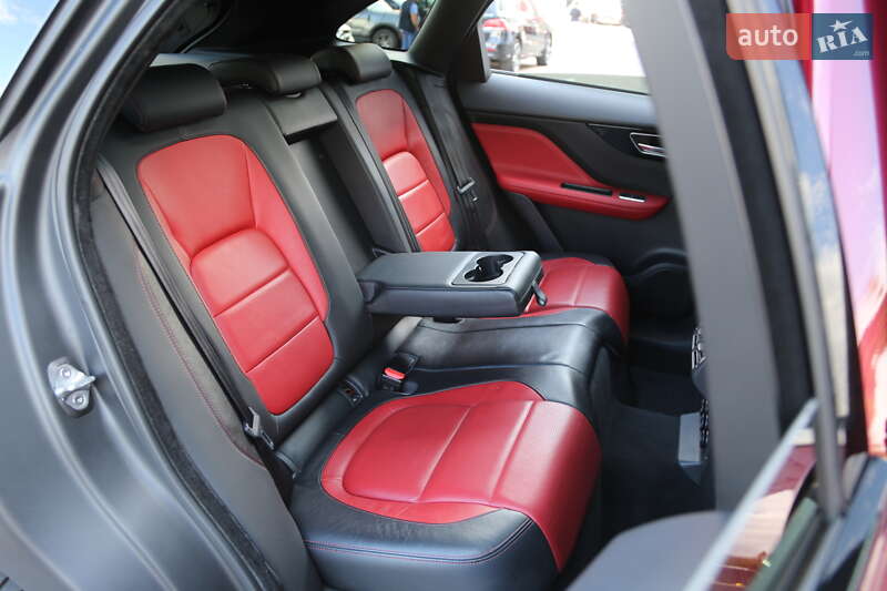 Внедорожник / Кроссовер Jaguar F-Pace 2016 в Киеве фото 13 Внедорожник / Кроссовер Jaguar F-Pace 2016 в Киеве