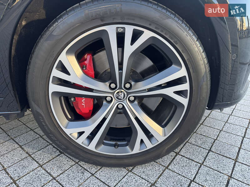 Внедорожник / Кроссовер Jaguar F-Pace 2023 в Киеве