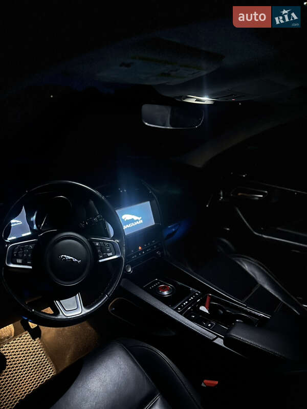 Внедорожник / Кроссовер Jaguar F-Pace 2019 в Полтаве