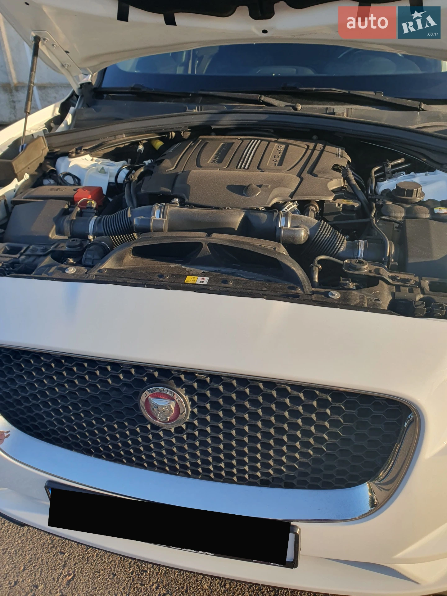 2017 Jaguar F-Pace - мініатюра 22