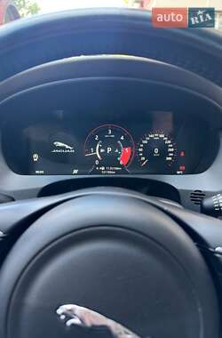 Внедорожник / Кроссовер Jaguar F-Pace 2016 в 