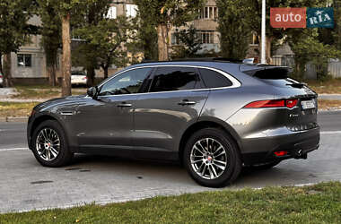 Позашляховик / Кросовер Jaguar F-Pace 2017 в 