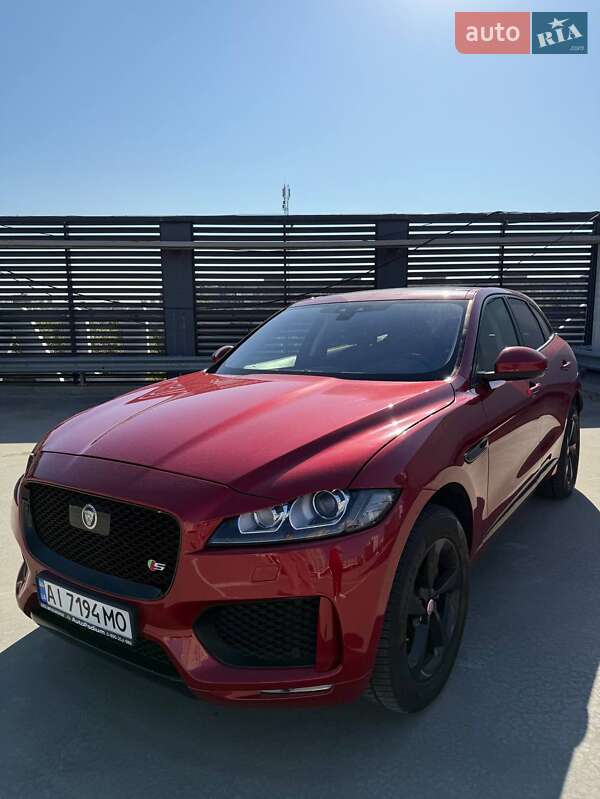 Внедорожник / Кроссовер Jaguar F-Pace 2016 в 