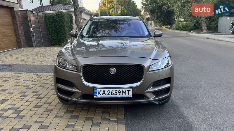 Jaguar F-Pace 2016