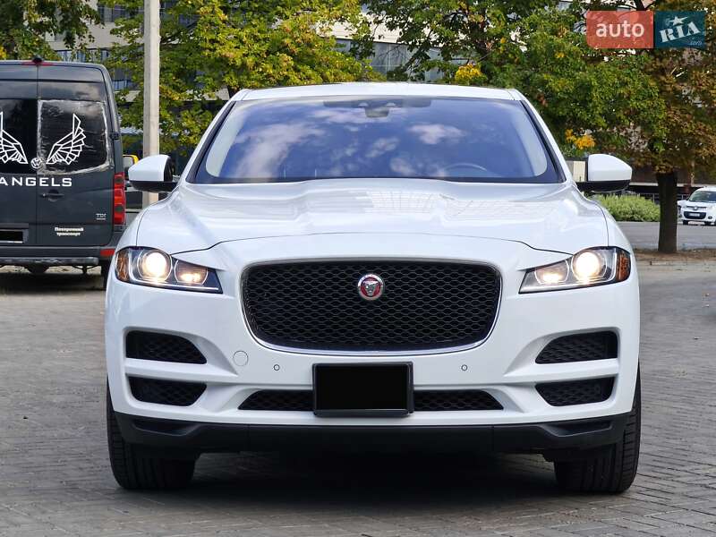 Позашляховик / Кросовер Jaguar F-Pace 2018 в Дніпрі