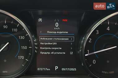 Позашляховик / Кросовер Jaguar F-Pace 2018 в 
