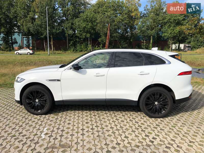 Позашляховик / Кросовер Jaguar F-Pace 2016 в Герці