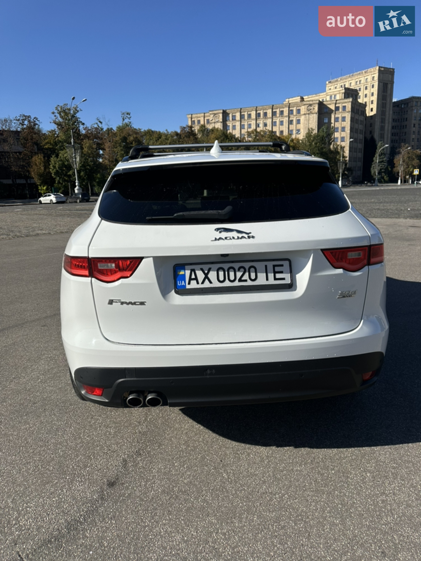 2017 Jaguar F-Pace - мініатюра 3