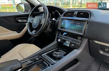 Позашляховик / Кросовер Jaguar F-Pace 2018 в 