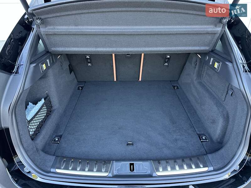 Позашляховик / Кросовер Jaguar F-Pace 2023 в Києві