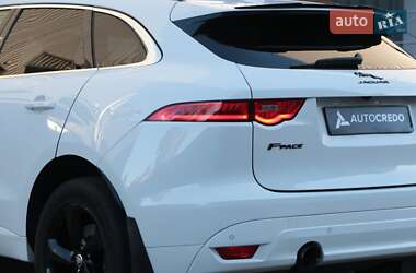 Внедорожник / Кроссовер Jaguar F-Pace 2018 в 