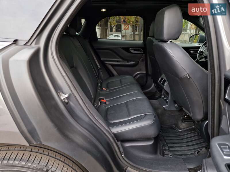 Внедорожник / Кроссовер Jaguar F-Pace 2016 в Одессе