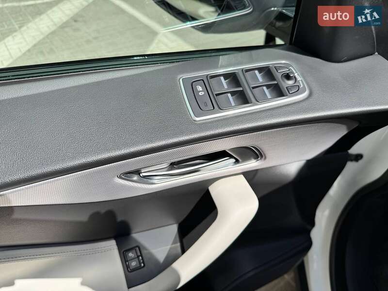 Позашляховик / Кросовер Jaguar F-Pace 2018 в Києві