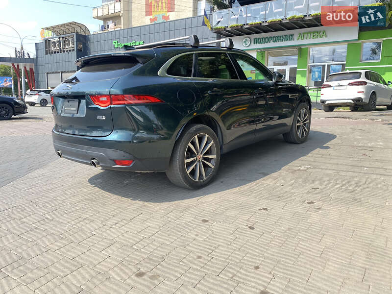 Позашляховик / Кросовер Jaguar F-Pace 2017 в Чернівцях