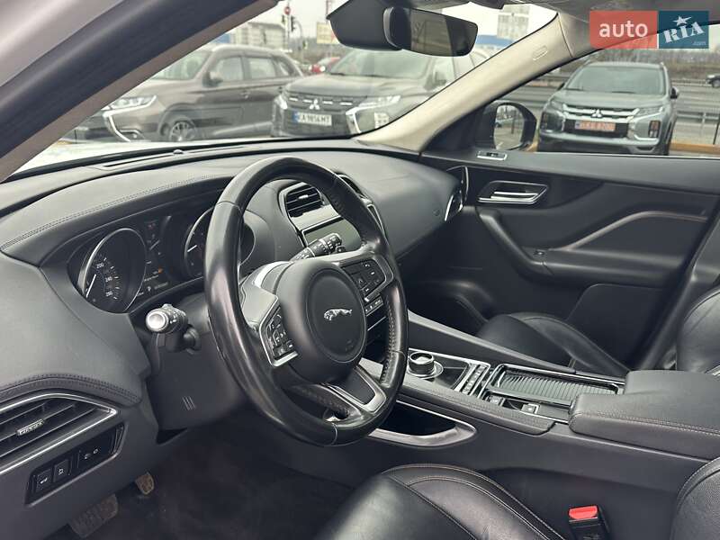 Позашляховик / Кросовер Jaguar F-Pace 2020 в Києві