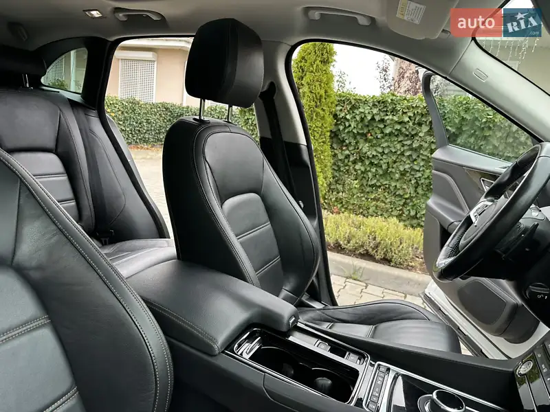 Jaguar F-Pace 2018 VIN SADCA2BN3JA284206 фото оголошення 44 з 103