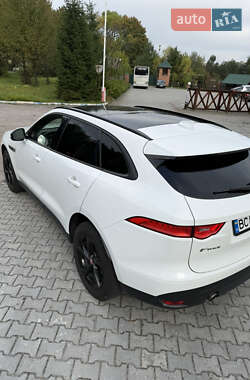 Позашляховик / Кросовер Jaguar F-Pace 2017 в 
