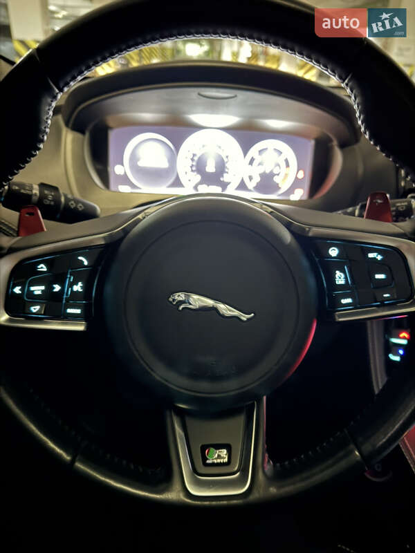 Позашляховик / Кросовер Jaguar F-Pace 2017 в Києві